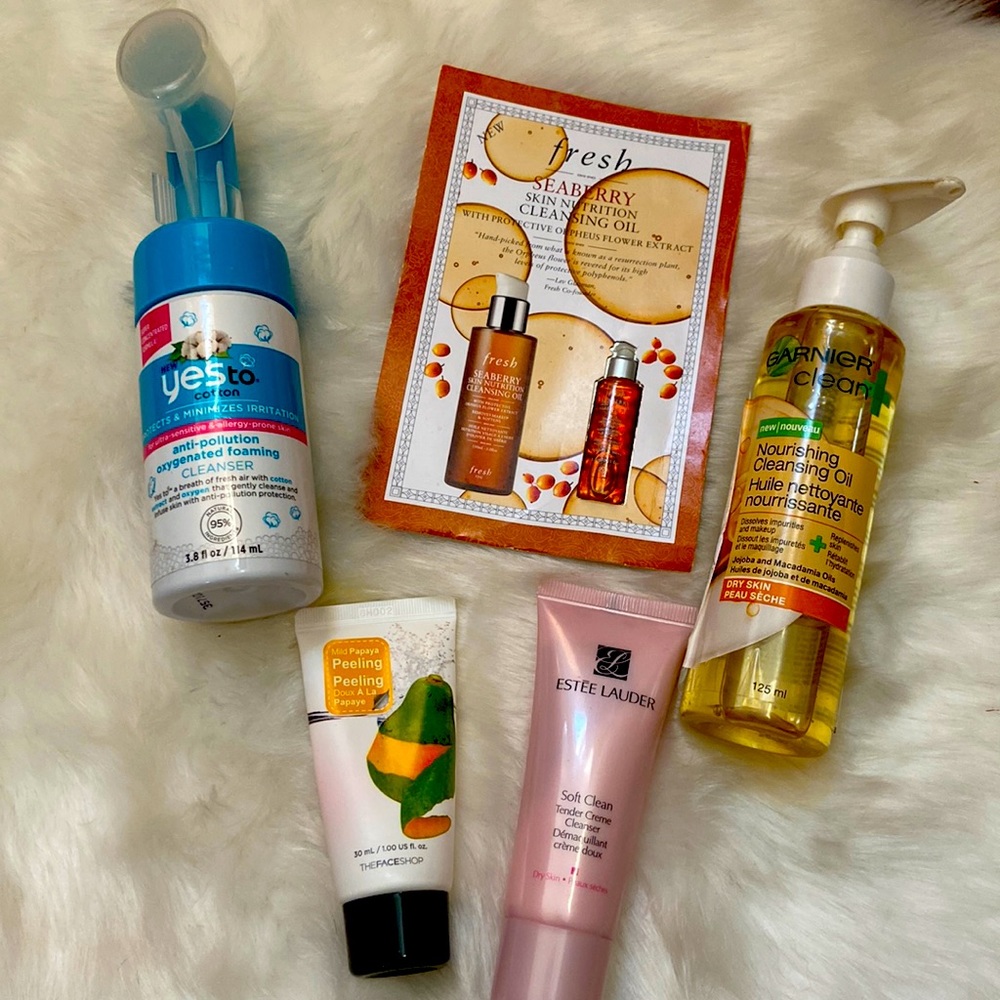 Face wash bundle- 5 products! Mini and full sizes!
